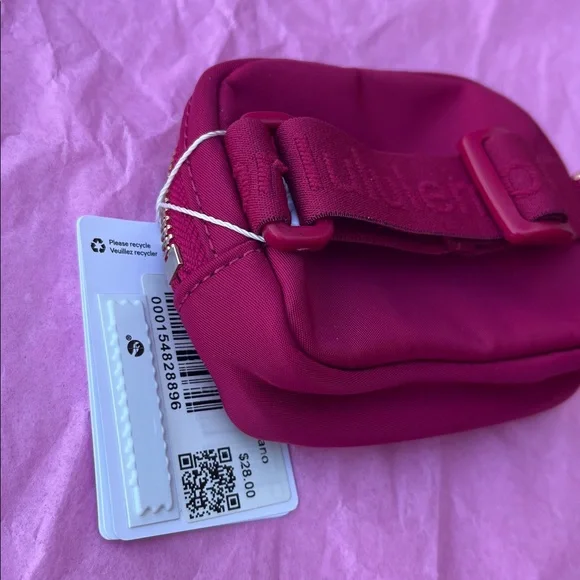 Authentic Lululemon Everywhere Belt Bag Nano - Picture 7 of 16